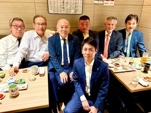 安田新会員を囲む5FOR1